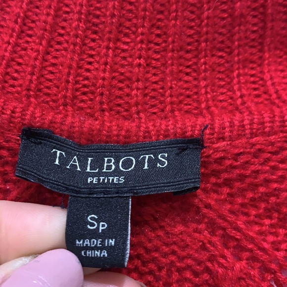 Red cardigan (Lamb’s Wool) - Picture 3 of 4